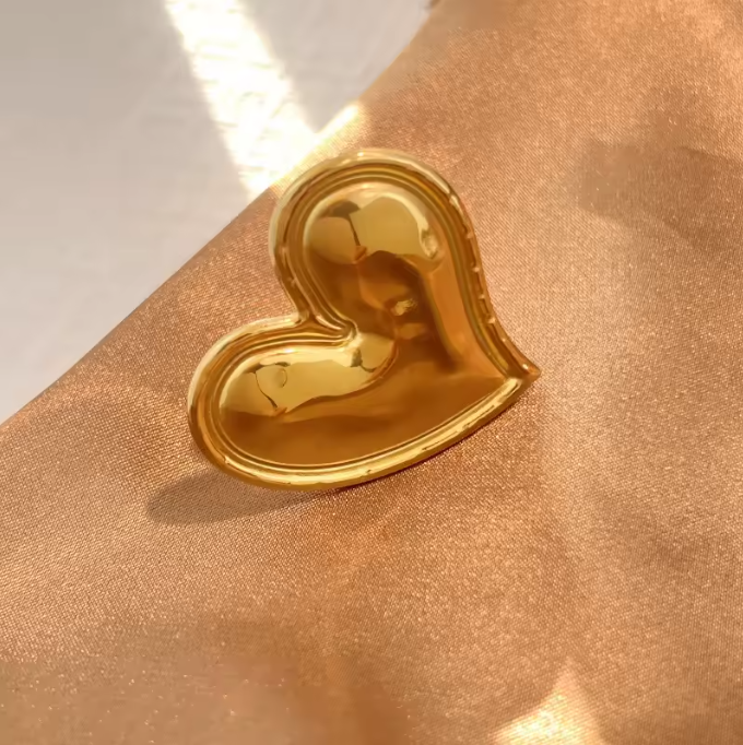Gold Puffy Heart Outline Statement Ring