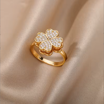 Gold Four-Leaf Clover Spinning Ring