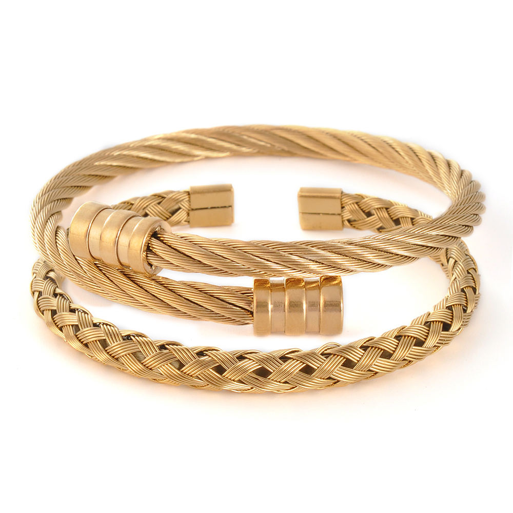 Gold Roman Numeral Bracelet Set – 3-Piece Luxury Bangle Collection