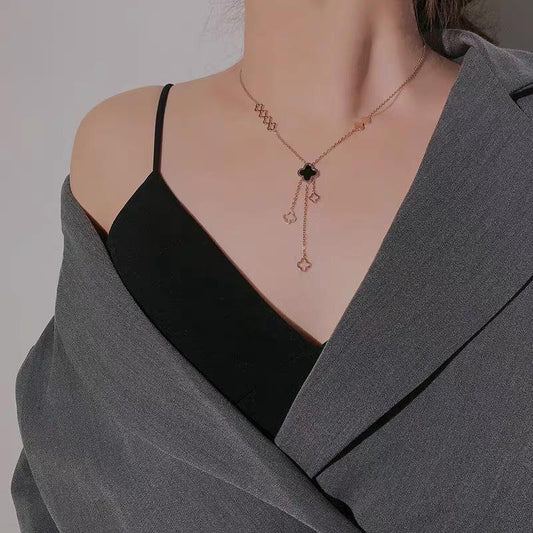 Gold Four-Leaf Clover Lariat Necklace – Women's Luxury Lucky Charm Pendant