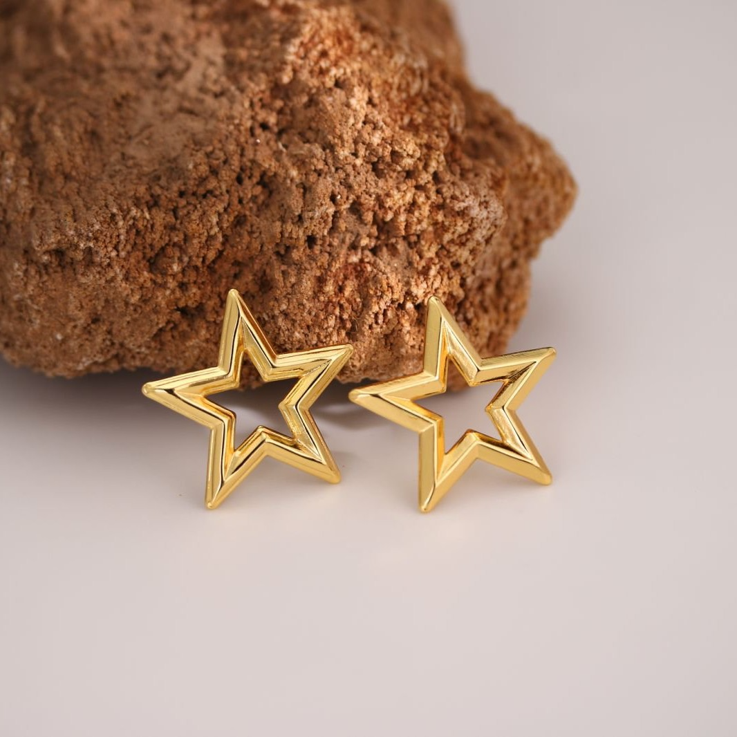 Gold Open Star Outline Stud Earrings