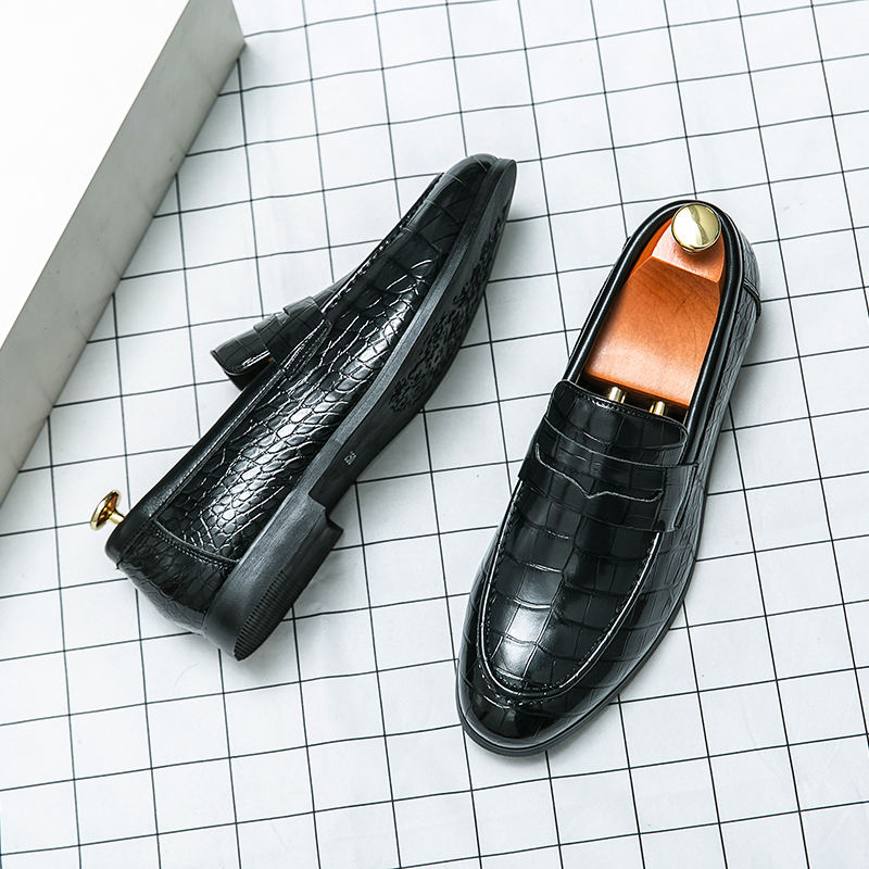 Men's Crocodile-Embossed Leather Tassel Loafers