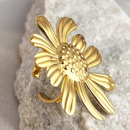 Gold Daisy Flower Statement Ring