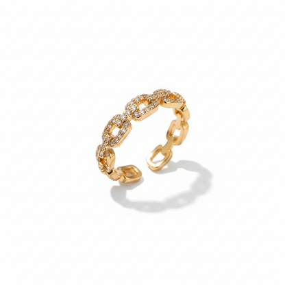 Diamond Chain Link Ring – Pure White Background