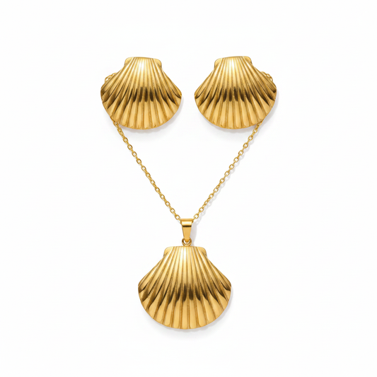 Gold Ridged Scallop Shell Set - Premium White Background