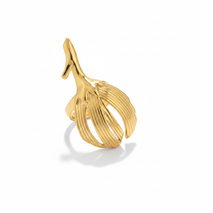 Gold Tulip Bud Ring – Pure White Background